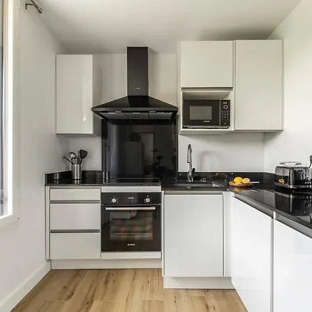 Helder Bagheera - 2 Bedrooms - High Speed Internet - Optional Parking Daire Biarritz